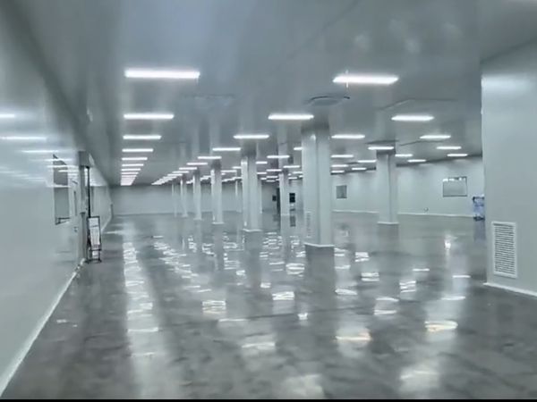 精 密汽配凈化車(chē)間